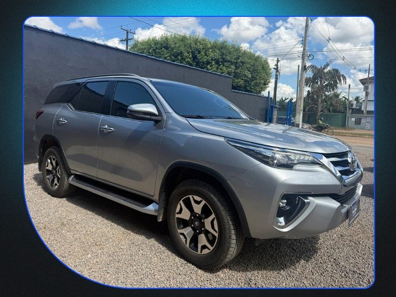 TOYOTA HILUX SW4 SRX